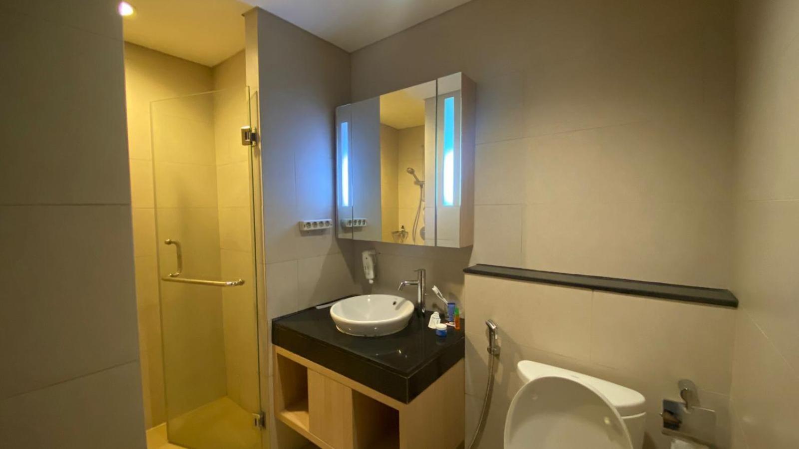 The H Tower Rasuna Suites Kuningan Jakarta By Villaloka Zewnętrze zdjęcie