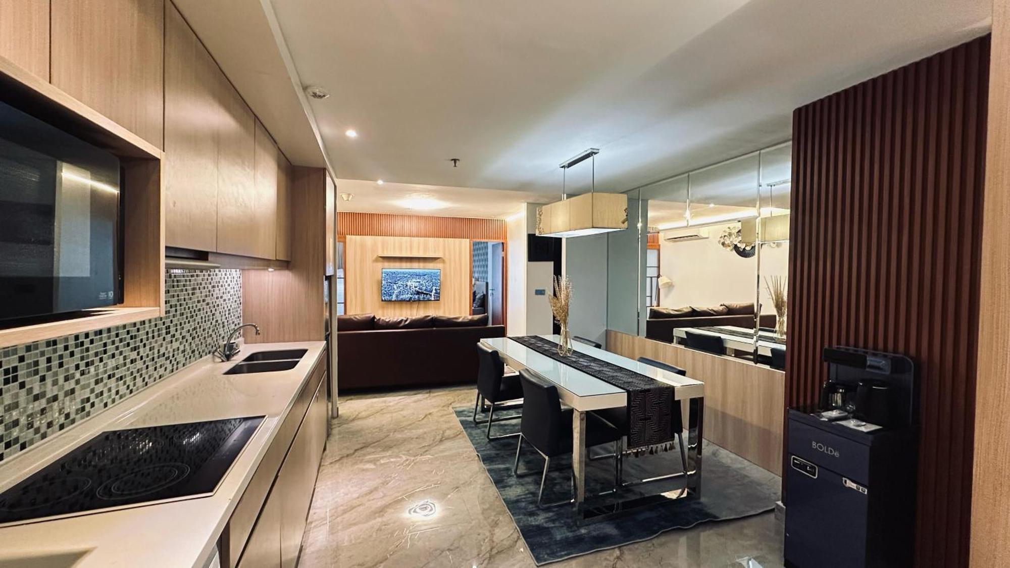 The H Tower Rasuna Suites Kuningan Jakarta By Villaloka Zewnętrze zdjęcie