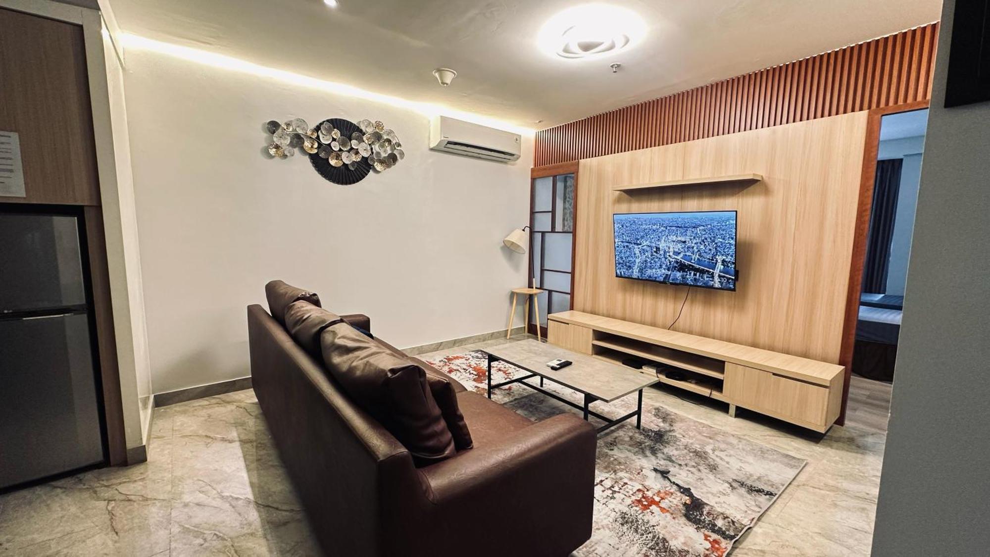 The H Tower Rasuna Suites Kuningan Jakarta By Villaloka Zewnętrze zdjęcie